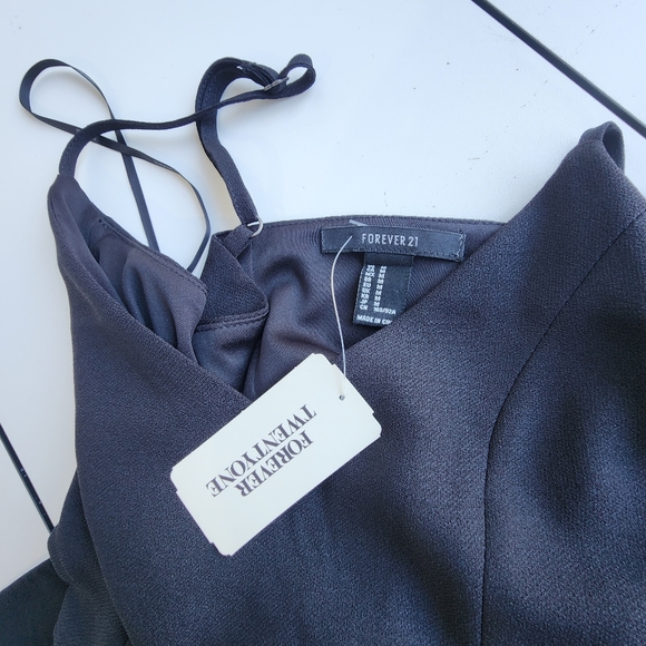 NWT Forever 21 Fit Flare Mini Strap Dress Black Pleated Sz M - Picture 9 of 15